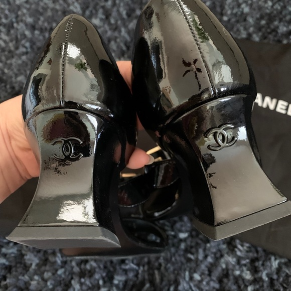 Chanel runway 2022 collection shoes sandals - Picture 13 of 16